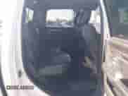 2017 Ram 1500 Night z VIN 1C6RR7MT0HS561087, wystawiony jako IAAI lot #43188191 z przebiegiem 138 239 mil mil oraz . Historia ofert i sprzedaży dostępna na DreamBid. Obrazek 8.