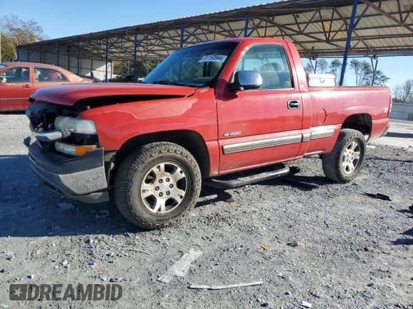 ✅ 2000 Chevrolet Silverado 1500 • VIN: 1GCEK14V9YZ155052 • Lot: 81150944. Listed on Copart with 182,182 mi. Free auction sales archive from the USA and detailed vehicle history report at DreamBid. Image 1.