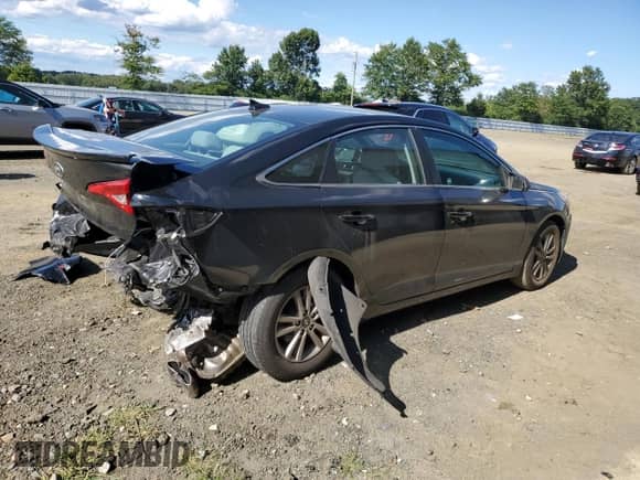 2016 Hyundai Sonata SE z VIN 5NPE24AF7GH326644, wystawiony jako Copart lot #70504325 z przebiegiem 97 433 mil mil oraz Szkoda całkowita • Salvage title. Historia ofert i sprzedaży dostępna na DreamBid. Obrazek 3.