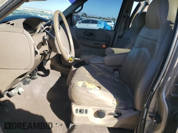 ✅ 2001 Ford F-150 XLT • VIN: 1FTRW07L91KE87596 • Lot: 82174315. Listed on Copart with 155,371 mi. Free auction sales archive from the USA and detailed vehicle history report at DreamBid. Image 7.