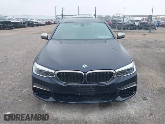 ✅ 2019 BMW 5 Series M550i xDrive • VIN: WBAJB9C52KB288263 • Lot: 43550484. Listed on IAAI with 74,499 mi. Free auction sales archive from the USA and detailed vehicle history report at DreamBid. Image 12.