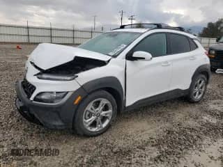 2023 Hyundai Kona SEL с VIN KM8K3CAB6PU978714, выставлен на аукционе Copart как лот 70578915 с пробегом 74 337 миль миль и Списание • Salvage title. История ставок и продаж доступна на DreamBid. Изображение 1.