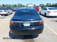 ✅ 2011 Saab 9-5 Turbo4 • VIN: YS3GN4AR6B4001324 • Lot: 43079025. Wystawiony na IAAI z przebiegiem 26 000 mil. Bezpłatny archiwum sprzedaży aukcyjnych z USA i szczegółowy raport historii pojazdu na DreamBid. Zdjęcie 16.