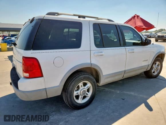 ✅ 2002 Ford Explorer XLT • VIN: 1FMZU63E82ZA82169 • Lot: 85175835. Wystawiony na Copart z przebiegiem 311 619 mil. Bezpłatny archiwum sprzedaży aukcyjnych z USA i szczegółowy raport historii pojazdu na DreamBid. Zdjęcie 3.