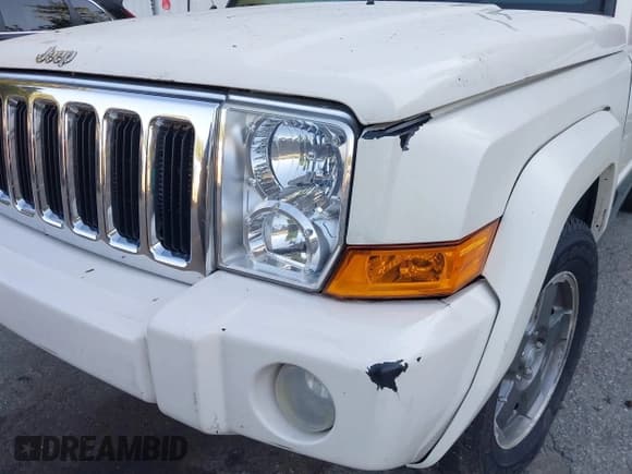 ✅ 2008 Jeep Commander Sport • VIN: 1J8HG48K98C108194 • Lot: 43195264. Wystawiony na IAAI z przebiegiem Nie podano. Bezpłatny archiwum sprzedaży aukcyjnych z USA i szczegółowy raport historii pojazdu na DreamBid. Zdjęcie 6.