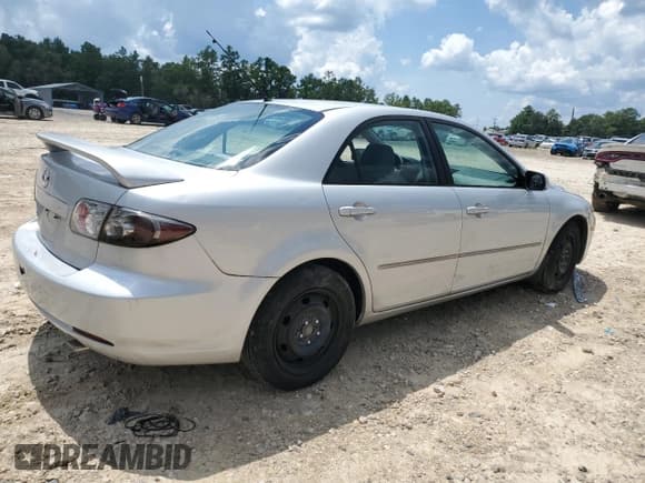✅ 2006 Mazda 6 i • VIN: 1YVHP80C865M70385 • Lot: 68305735. Listed on Copart with 179,880 mi. Free auction sales archive from the USA and detailed vehicle history report at DreamBid. Image 3.