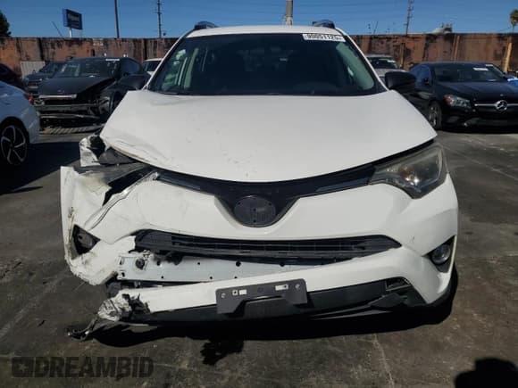 ✅ 2016 Toyota RAV4 LE • VIN: JTMZFREV4GJ100444 • Lot: 90051125. Wystawiony na Copart z przebiegiem 112 782 mil. Bezpłatny archiwum sprzedaży aukcyjnych z USA i szczegółowy raport historii pojazdu na DreamBid. Zdjęcie 5.