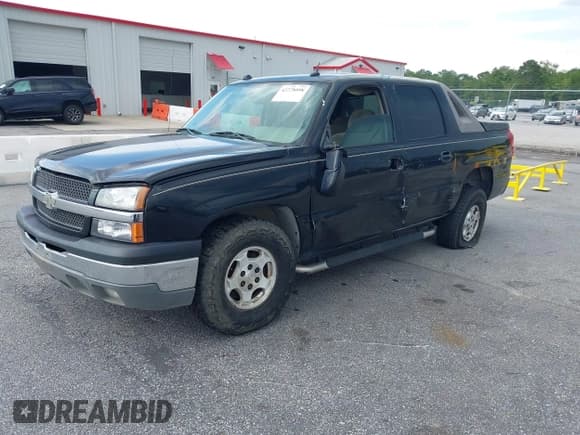 ✅ 2005 Chevrolet Avalanche LS • VIN: 3GNEC12Z25G223620 • Lot: 42278098. Listed on IAAI with 263,073 mi. Free auction sales archive from the USA and detailed vehicle history report at DreamBid. Image 17.