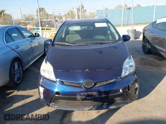 ✅ 2013 Toyota Prius Two • VIN: JTDKN3DU9D0351326 • Lot: 43820006. Wystawiony na IAAI z przebiegiem 225 770 mil. Bezpłatny archiwum sprzedaży aukcyjnych z USA i szczegółowy raport historii pojazdu na DreamBid. Zdjęcie 12.