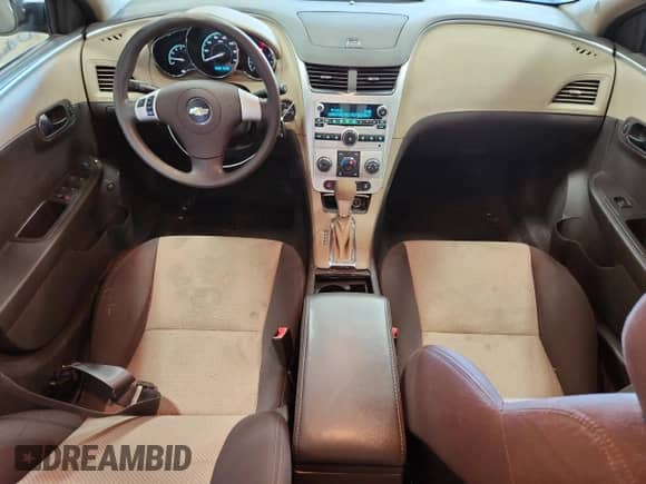 2012 Chevrolet Malibu 1LS с VIN 1G1ZB5E01CF267083, выставлен на аукционе Copart как лот 82617705 с пробегом 130 725 миль миль и На запчасти • Non repairable. История ставок и продаж доступна на DreamBid. Изображение 8.