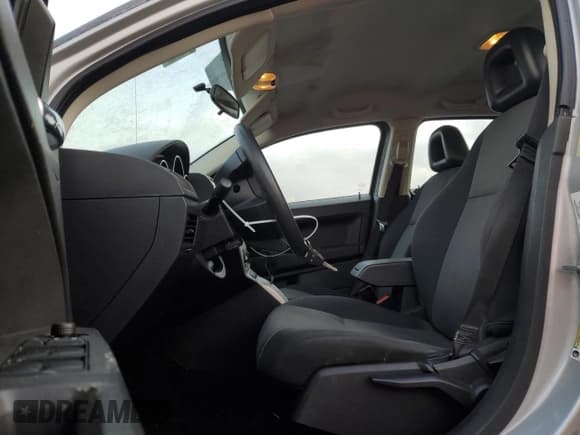 ✅ 2009 Dodge Caliber SXT • VIN: 1B3HB48A29D207756 • Лот: 82907344. Опубликован ранее на Copart с пробегом 190 370 миль. Бесплатный доступ к архиву аукционных продаж из США и подробный отчёт об истории автомобиля на DreamBid. Изображение 7.