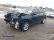 ✅ 2016 Jeep Cherokee Latitude • VIN: 1C4PJMCB5GW162309 • Lot: 43524702. Wystawiony na IAAI z przebiegiem 141 651 mil. Bezpłatny archiwum sprzedaży aukcyjnych z USA i szczegółowy raport historii pojazdu na DreamBid. Zdjęcie 2.