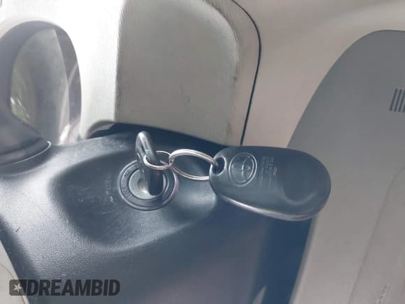 ✅ 2012 Toyota Sienna SE • VIN: 5TDXK3DCXCS179776 • Lot: 42586784. Listed on IAAI with 165,919 mi. Free auction sales archive from the USA and detailed vehicle history report at DreamBid. Image 11.