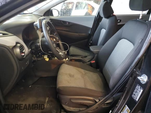 ✅ 2019 Hyundai Kona SE • VIN: KM8K1CAA1KU344684 • Лот: 67268103. Опубликован ранее на Copart с пробегом 56 824 миль. Бесплатный доступ к архиву аукционных продаж из США и подробный отчёт об истории автомобиля на DreamBid. Изображение 7.