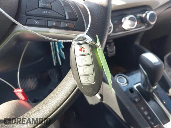 ✅ 2021 Nissan Versa SV • VIN: 3N1CN8EVXML851333 • Lot: 43640659. Wystawiony na IAAI z przebiegiem 92 069 mil. Bezpłatny archiwum sprzedaży aukcyjnych z USA i szczegółowy raport historii pojazdu na DreamBid. Zdjęcie 11.