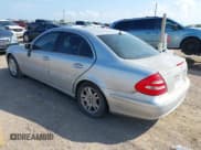 ✅ 2006 Mercedes-Benz E 350 • VIN: WDBUF56J56A785601 • Lot: 43485895. Listed on IAAI with 209,197 mi. Free auction sales archive from the USA and detailed vehicle history report at DreamBid. Image 3.