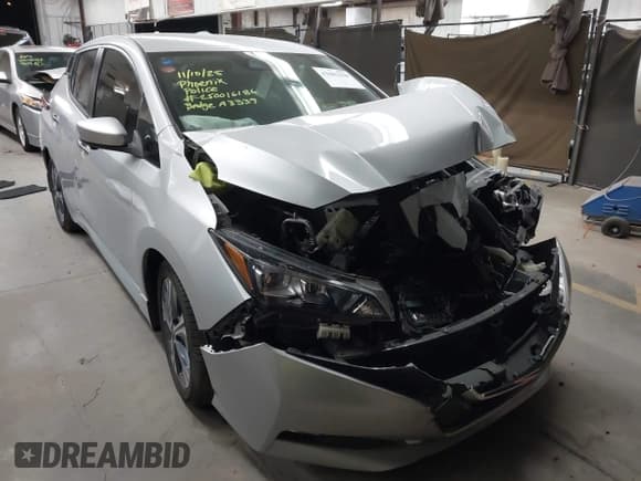 ✅ 2021 Nissan LEAF SV • VIN: 1N4AZ1CV2MC555775 • Lot: 43682330. Listed on IAAI with 46,870 mi. Free auction sales archive from the USA and detailed vehicle history report at DreamBid. Image 1.