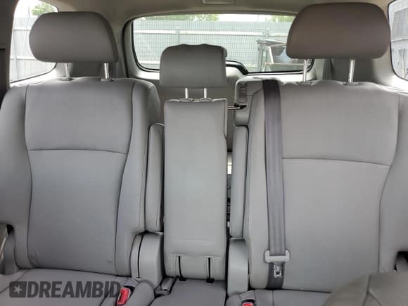 ✅ 2011 Toyota Highlander Limited • VIN: JTEDC3EH8B2001862 • Lot: 64017935. Listed on Copart with 122,548 mi. Free auction sales archive from the USA and detailed vehicle history report at DreamBid. Image 10.