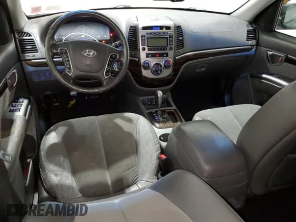 ✅ 2011 Hyundai Santa Fe Limited • VIN: 5XYZHDAG8BG053612 • Lot: 88692775. Listed on Copart with 209,499 mi. Free auction sales archive from the USA and detailed vehicle history report at DreamBid. Image 8.