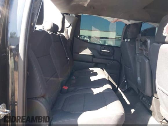 ✅ 2019 Chevrolet Silverado 1500 LT • VIN: 1GCPWCED4KZ123924 • Lot: 42227645. Wystawiony na IAAI z przebiegiem 87 684 mil. Bezpłatny archiwum sprzedaży aukcyjnych z USA i szczegółowy raport historii pojazdu na DreamBid. Zdjęcie 8.