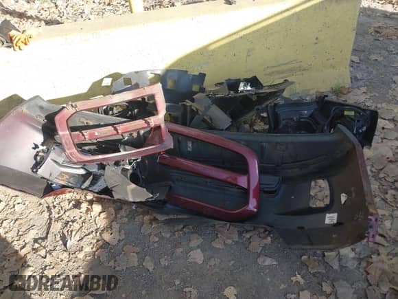 2018 Ram 1500 Express z VIN 1C6RR7FT2JS307996, wystawiony jako IAAI lot #43360537 z przebiegiem 81 154 mil mil oraz . Historia ofert i sprzedaży dostępna na DreamBid. Obrazek 12.