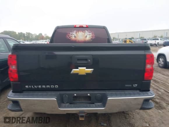 ✅ 2015 Chevrolet Silverado 1500 LT • VIN: 3GCUKREC5FG255864 • Лот: 43304106. Опубликован ранее на IAAI с пробегом 304 775 миль. Бесплатный доступ к архиву аукционных продаж из США и подробный отчёт об истории автомобиля на DreamBid. Изображение 16.