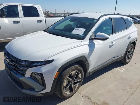 ✅ 2025 Hyundai Tucson SEL • VIN: 5NMJB3DE3SH530021 • Lot: 43651307. Wystawiony na IAAI z przebiegiem 21 100 mil. Bezpłatny archiwum sprzedaży aukcyjnych z USA i szczegółowy raport historii pojazdu na DreamBid. Zdjęcie 2.