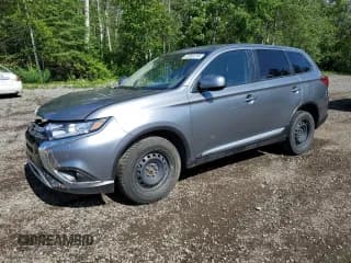 ✅ 2020 Mitsubishi Outlander ES • VIN: JA4AZ2A31LZ612278 • Лот: 62982274. Опубликован ранее на Copart с пробегом 225 958 миль. Бесплатный доступ к архиву аукционных продаж из США и подробный отчёт об истории автомобиля на DreamBid. Изображение 1.