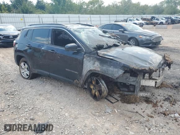 ✅ 2022 Jeep Compass Latitude • VIN: 3C4NJCBB9NT103480 • Lot: 81070025. Listed on Copart with Not provided. Free auction sales archive from the USA and detailed vehicle history report at DreamBid. Image 4.