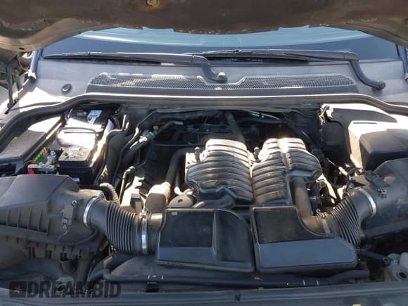 ✅ 2010 Land Rover Range Rover Sport HSE Lux • VIN: SALSK2D48AA212810 • Lot: 41943041. Listed on IAAI with 111,896 mi. Free auction sales archive from the USA and detailed vehicle history report at DreamBid. Image 10.