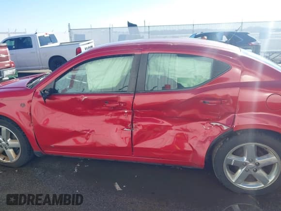 ✅ 2013 Dodge Avenger SE • VIN: 1C3CDZAB4DN564446 • Лот: 41443311. Опубликован ранее на IAAI с пробегом 146 264 миль. Бесплатный доступ к архиву аукционных продаж из США и подробный отчёт об истории автомобиля на DreamBid. Изображение 14.