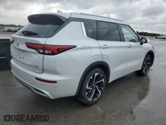 ✅ 2024 Mitsubishi Outlander SEL • VIN: JA4J4WA85RZ058401 • Лот: 90582185. Опубликован ранее на Copart с пробегом 27 432 миль. Бесплатный доступ к архиву аукционных продаж из США и подробный отчёт об истории автомобиля на DreamBid. Изображение 3.