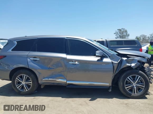 ✅ 2020 Infiniti QX60 Luxe • VIN: 5N1DL0MNXLC506142 • Lot: 42529704. Wystawiony na IAAI z przebiegiem 75 034 mil. Bezpłatny archiwum sprzedaży aukcyjnych z USA i szczegółowy raport historii pojazdu na DreamBid. Zdjęcie 13.