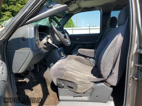 ✅ 2001 Chevrolet Silverado 2500HD LS • VIN: 1GCHC29181E237423 • Лот: 65835815. Опубликован ранее на Copart с пробегом 289 888 миль. Бесплатный доступ к архиву аукционных продаж из США и подробный отчёт об истории автомобиля на DreamBid. Изображение 7.