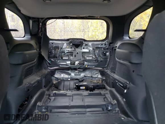 2022 Dodge Durango Pursuit z VIN 1C4SDJFT3NC189592, wystawiony jako Copart lot #87380045 z przebiegiem 133 686 mil mil oraz Szkoda całkowita • Salvage title. Historia ofert i sprzedaży dostępna na DreamBid. Obrazek 10.