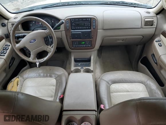 ✅ 2005 Ford Explorer Eddie Bauer • VIN: 1FMZU74W25UA16005 • Lot: 81489404. Wystawiony na Copart z przebiegiem 214 114 mil. Bezpłatny archiwum sprzedaży aukcyjnych z USA i szczegółowy raport historii pojazdu na DreamBid. Zdjęcie 8.