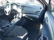 ✅ 2019 Nissan Sentra S • VIN: 3N1AB7AP0KY291579 • Лот: 43659782. Опубликован ранее на IAAI с пробегом 194 003 миль. Бесплатный доступ к архиву аукционных продаж из США и подробный отчёт об истории автомобиля на DreamBid. Изображение 5.