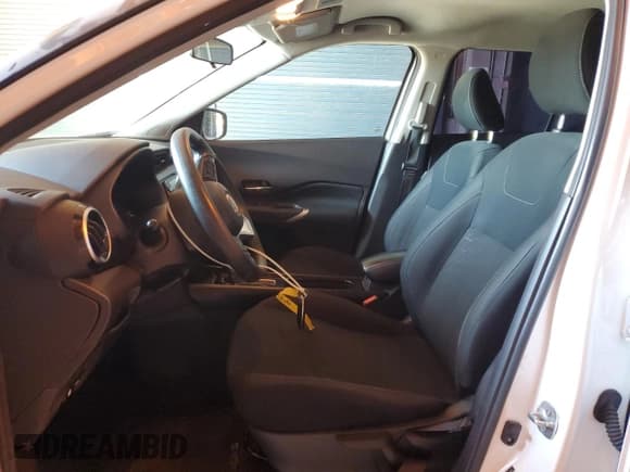 ✅ 2024 Nissan Kicks SV • VIN: 3N1CP5CVXRL483609 • Lot: 91217505. Listed on Copart with 29,542 mi. Free auction sales archive from the USA and detailed vehicle history report at DreamBid. Image 7.