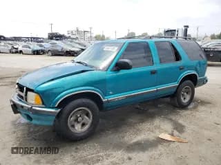 ✅ 1996 Chevrolet Blazer • VIN: 1GNCS13W0T2141390 • Lot: 59041195. Wystawiony na Copart z przebiegiem 274 029 mil. Bezpłatny archiwum sprzedaży aukcyjnych z USA i szczegółowy raport historii pojazdu na DreamBid. Zdjęcie 1.