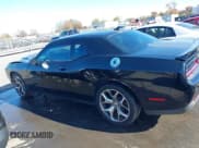 ✅ 2015 Dodge Challenger SXT Plus • VIN: 2C3CDZBG9FH709633 • Lot: 43673430. Wystawiony na IAAI z przebiegiem 77 872 mil. Bezpłatny archiwum sprzedaży aukcyjnych z USA i szczegółowy raport historii pojazdu na DreamBid. Zdjęcie 14.