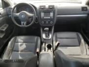 ✅ 2010 Volkswagen Jetta Limited Edition • VIN: 3VWAZ7AJ9AM101205 • Lot: 67608335. Wystawiony na Copart z przebiegiem 152 137 mil. Bezpłatny archiwum sprzedaży aukcyjnych z USA i szczegółowy raport historii pojazdu na DreamBid. Zdjęcie 8.