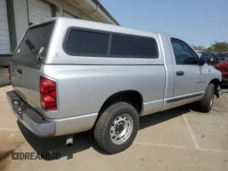 ✅ 2007 Dodge 1500 ST • VIN: 1D7HA16K67J607920 • Лот: 70674744. Опубликован ранее на Copart с пробегом 104 871 миль. Бесплатный доступ к архиву аукционных продаж из США и подробный отчёт об истории автомобиля на DreamBid. Изображение 3.