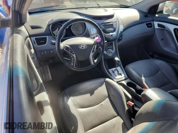 ✅ 2013 Hyundai Elantra GS • VIN: KMHDH6AEXDU009242 • Lot: 82148615. Listed on Copart with 197,441 mi. Free auction sales archive from the USA and detailed vehicle history report at DreamBid. Image 8.