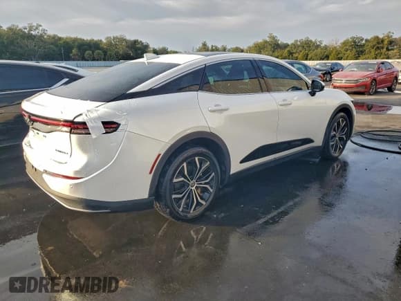 ✅ 2023 Toyota Crown Limited • VIN: JTDAAAAF8P3000573 • Lot: 92910265. Listed on Copart with 31,124 mi. Free auction sales archive from the USA and detailed vehicle history report at DreamBid. Image 3.