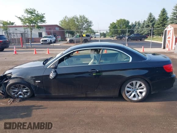 ✅ 2013 BMW 3 Series 328i • VIN: WBADW7C56DE731294 • Lot: 42729544. Listed on IAAI with 50,798 mi. Free auction sales archive from the USA and detailed vehicle history report at DreamBid. Image 14.