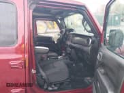 ✅ 2021 Jeep Wrangler Unlimited Willys • VIN: 1C4HJXDN8MW714976 • Lot: 42080856. Wystawiony na IAAI z przebiegiem 74 613 mil. Bezpłatny archiwum sprzedaży aukcyjnych z USA i szczegółowy raport historii pojazdu na DreamBid. Zdjęcie 5.