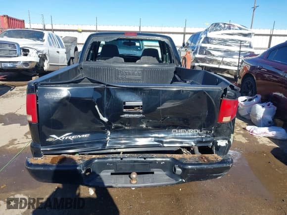 ✅ 2001 Chevrolet S-10 LS • VIN: 1GCCS19W718230397 • Лот: 41293765. Опубликован ранее на IAAI с пробегом 151 578 миль. Бесплатный доступ к архиву аукционных продаж из США и подробный отчёт об истории автомобиля на DreamBid. Изображение 16.