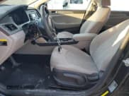 ✅ 2017 Hyundai Sonata 2.4L • VIN: 5NPE24AF8HH540706 • Лот: 82669015. Опубликован ранее на Copart с пробегом 71 026 миль. Бесплатный доступ к архиву аукционных продаж из США и подробный отчёт об истории автомобиля на DreamBid. Изображение 7.