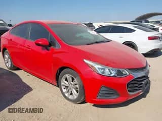 2019 Chevrolet Cruze LS с VIN 1G1BC5SM8K7139650, выставлен на аукционе IAAI как лот 43301079 с пробегом 133 190 миль миль и . История ставок и продаж доступна на DreamBid. Изображение 1.