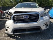 ✅ 2020 Subaru Ascent Premium • VIN: 4S4WMAFD4L3435147 • Lot: 82009675. Wystawiony na Copart z przebiegiem 166 305 mil. Bezpłatny archiwum sprzedaży aukcyjnych z USA i szczegółowy raport historii pojazdu na DreamBid. Zdjęcie 5.